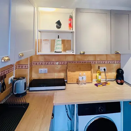 Feriehus Cozy Historical Andalusian 3br House Peachy *
