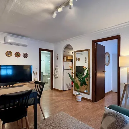 Feriehus Cozy Historical Andalusian 3br House Peachy