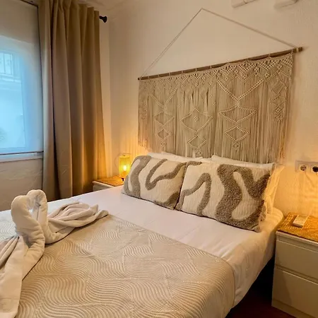 Cozy Historical Andalusian 3br House Peachy